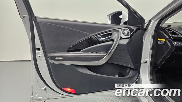 Hyundai Grandeur 2015 — photo 14