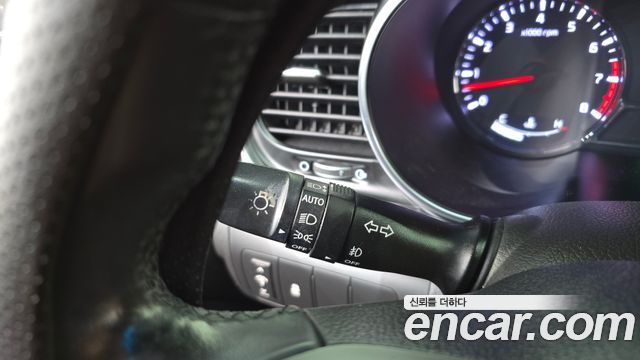 Kia K5 2014 — photo 18