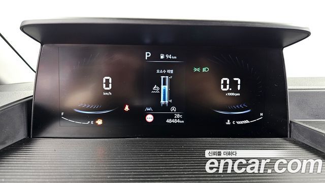 Hyundai Staria 2022 — photo 11