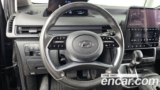 Hyundai Staria 2022 — photo 19