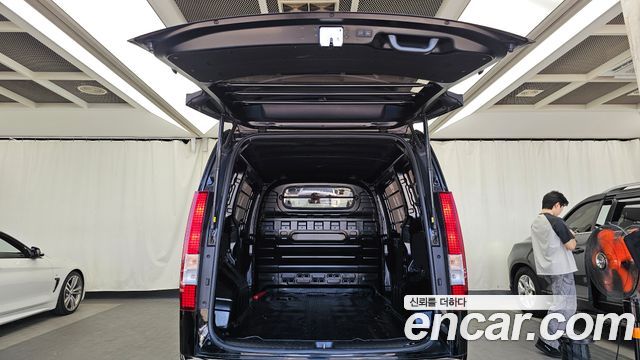 Hyundai Staria 2022 — photo 26