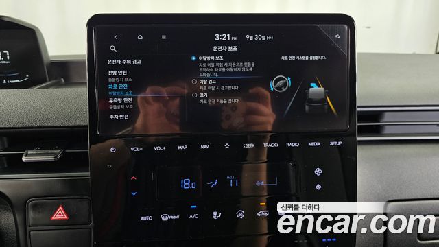 Hyundai Staria 2022 — photo 29