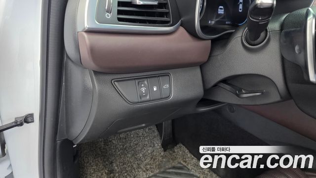 Genesis G70 2021 — photo 23