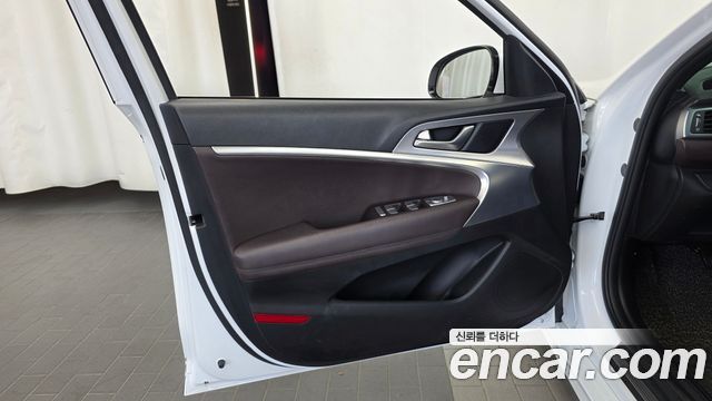 Genesis G70 2021 — photo 14