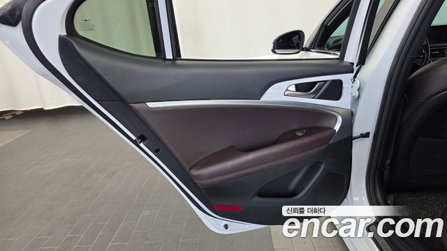 Genesis G70 2021 — photo 15