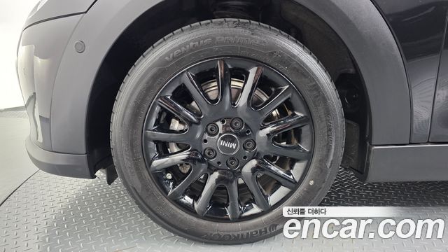 Mini Cooper 2024 — photo 5