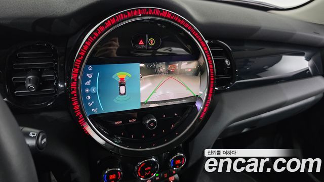 Mini Cooper 2024 — photo 24