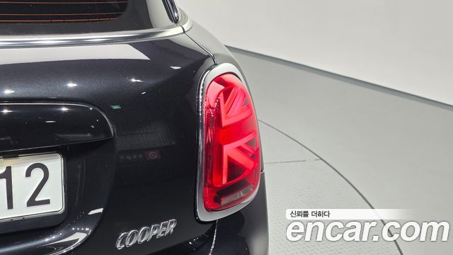 Mini Cooper 2024 — photo 9