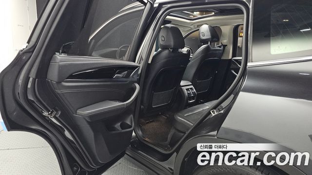 BMW X3 2018 — photo 18