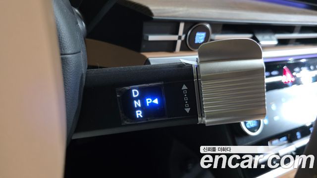 Hyundai Santafe 2025 — photo 12