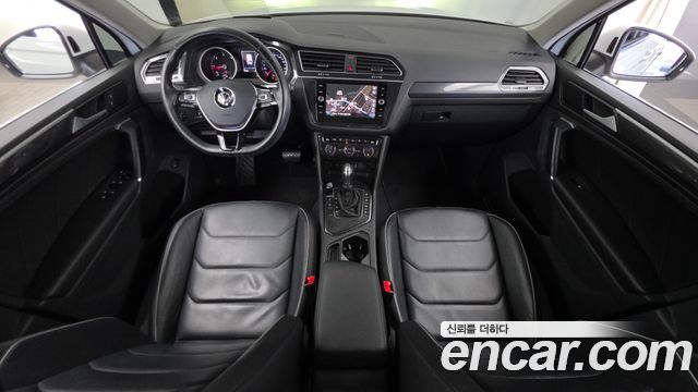 Volkswagen Tiguan 2018 — photo 7
