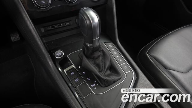 Volkswagen Tiguan 2018 — photo 9