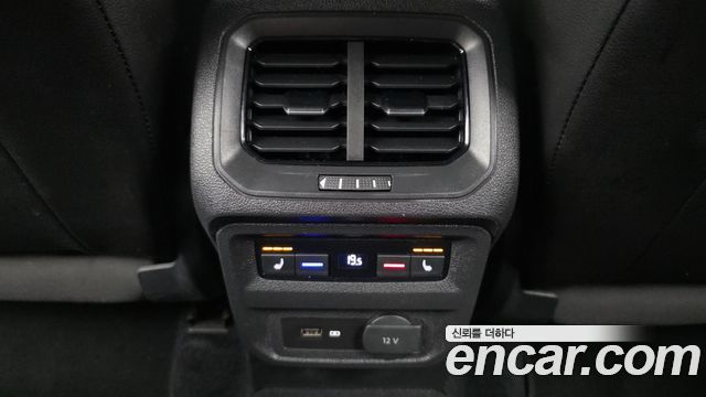 Volkswagen Tiguan 2018 — photo 19