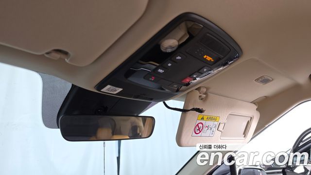 Kia Canival 2022 — photo 23