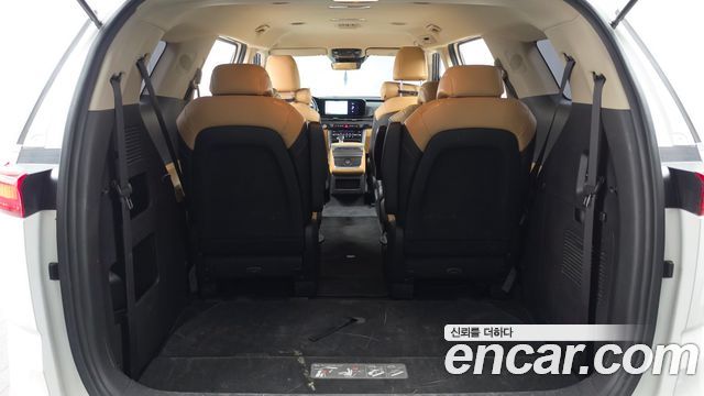 Kia Canival 2022 — photo 26