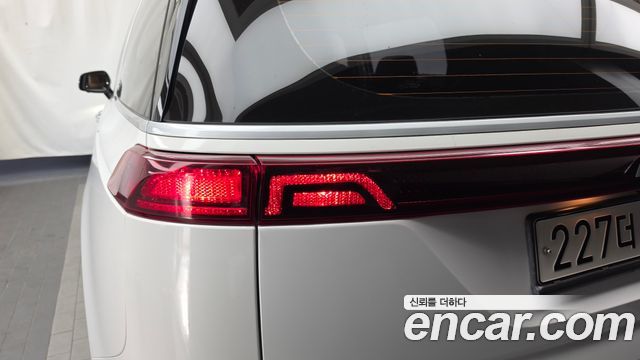Kia Canival 2022 — photo 9
