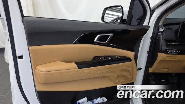 Kia Canival 2022 — photo 14