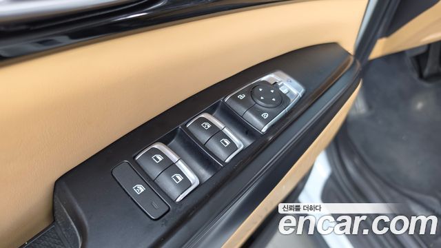 Kia Canival 2022 — photo 27
