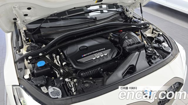 BMW 1-Series 2022 — photo 6