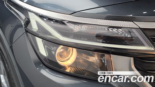 Kia Seltos 2024 — photo 8