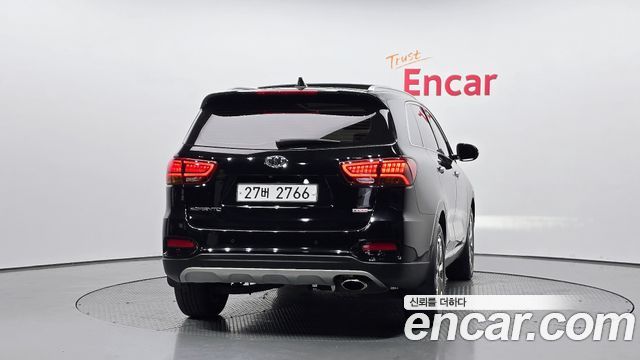 Kia Sorento 2018 — photo 4