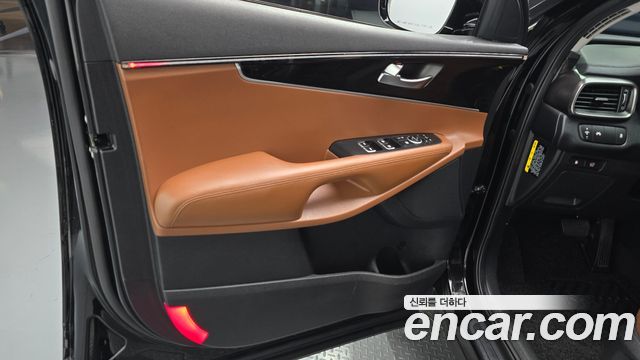 Kia Sorento 2018 — photo 14