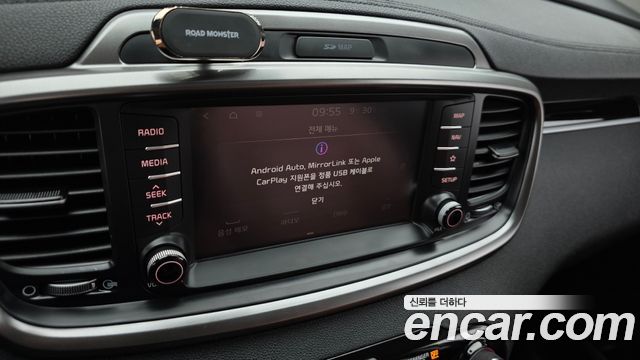 Kia Sorento 2018 — photo 28
