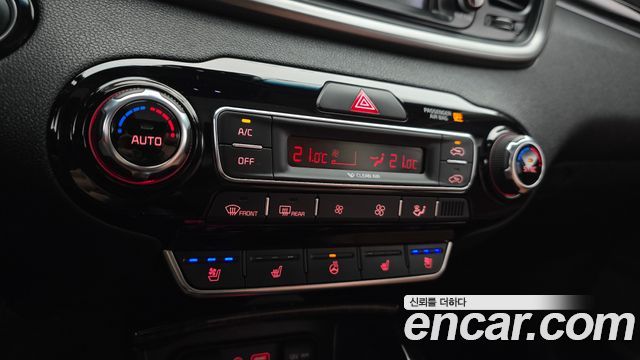 Kia Sorento 2018 — photo 30