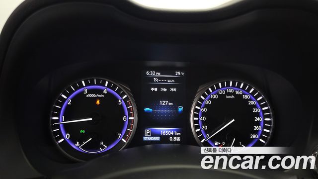 Infiniti Q50 2016 — photo 8