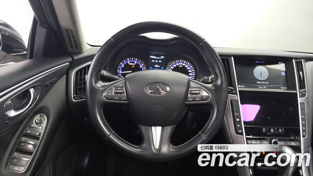 Infiniti Q50 2016 — photo 13
