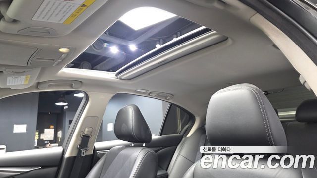 Infiniti Q50 2016 — photo 16