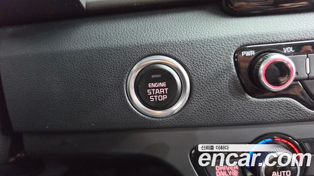 Kia Niro 2017 — photo 29