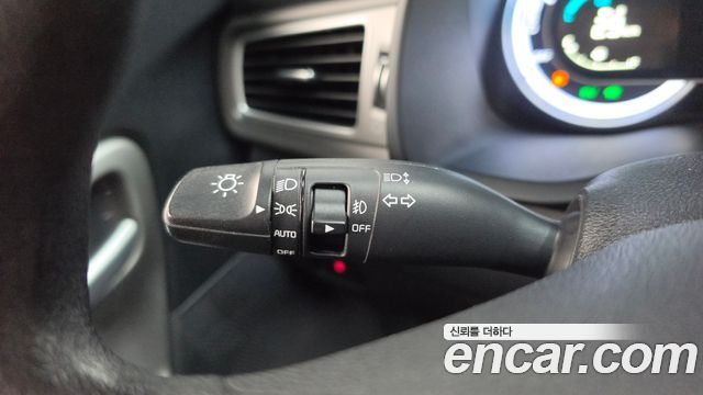 Kia Niro 2017 — photo 34