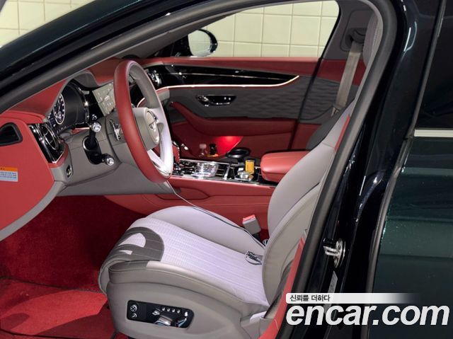 Bentley Flying Spur 2022 — photo 14