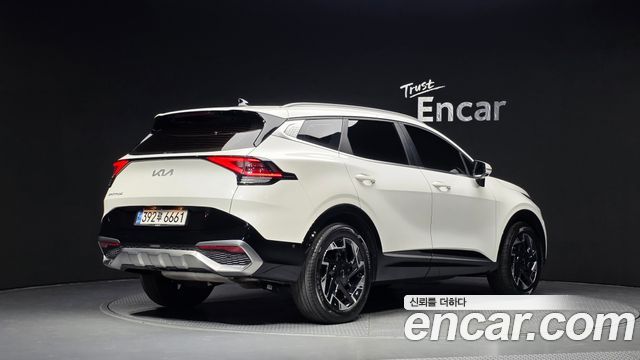 Kia Sportage 2023 — photo 2