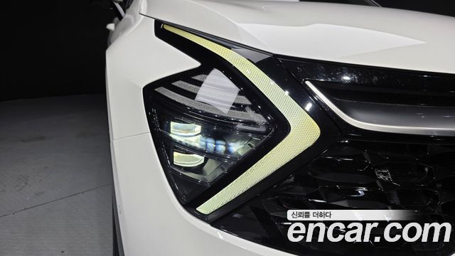 Kia Sportage 2023 — photo 8