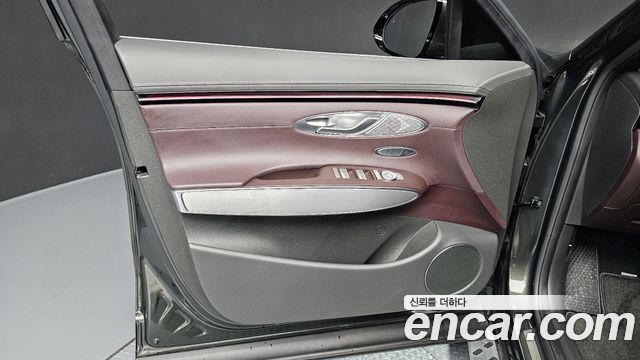 Genesis GV70 2025 — photo 14