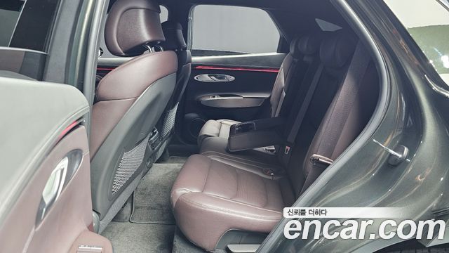 Genesis GV70 2025 — photo 16