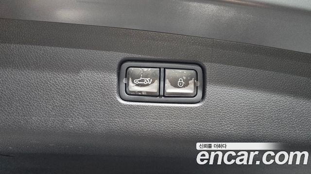 Genesis GV70 2025 — photo 29