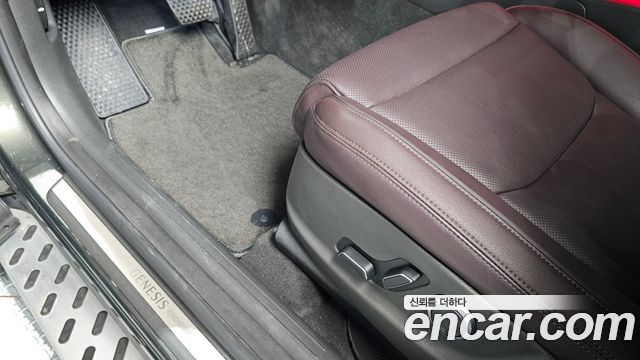 Genesis GV70 2025 — photo 30