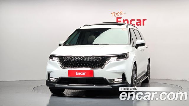 Kia Canival 2023 — photo 3