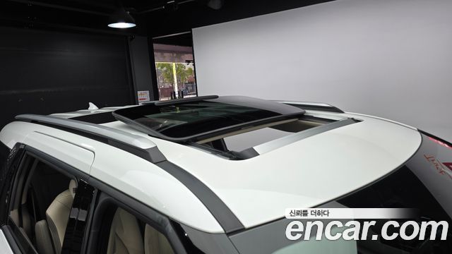 Kia Canival 2023 — photo 20