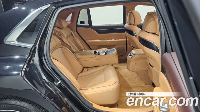 Genesis G90 2023 — photo 12