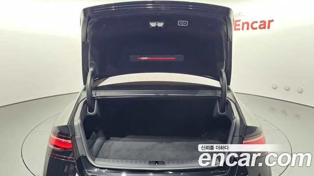 Genesis G90 2023 — photo 18