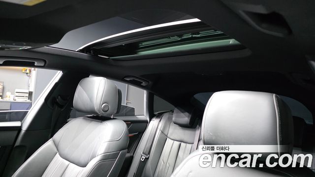 Audi A7 2020 — photo 25