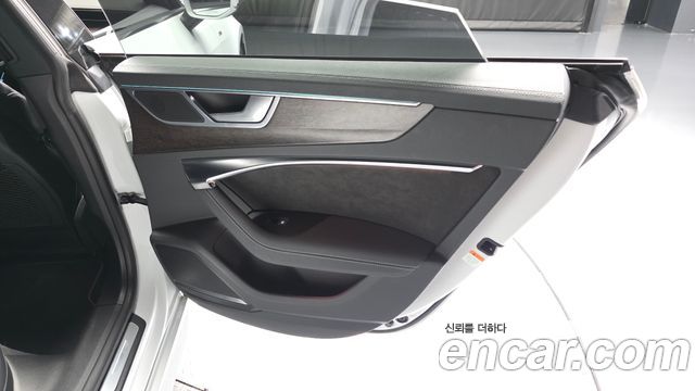 Audi A7 2020 — photo 15