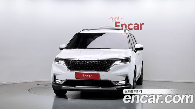 Kia Canival 2023 — photo 3