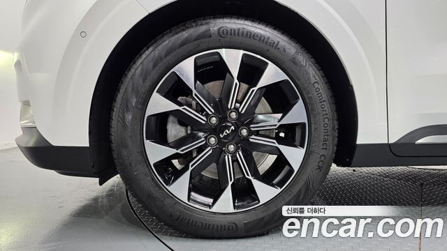 Kia Canival 2023 — photo 5