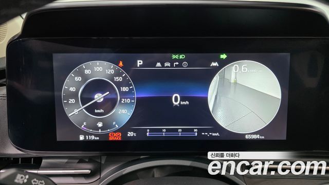 Kia Canival 2023 — photo 8