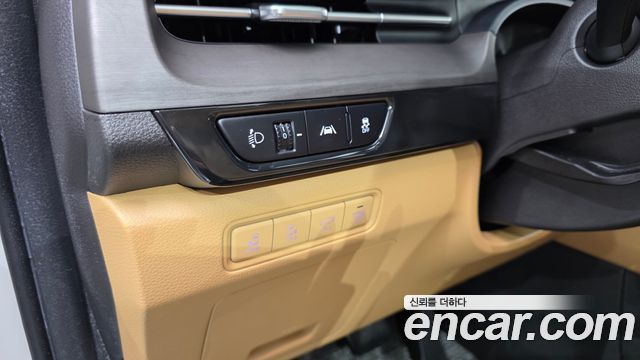 Kia Canival 2023 — photo 13